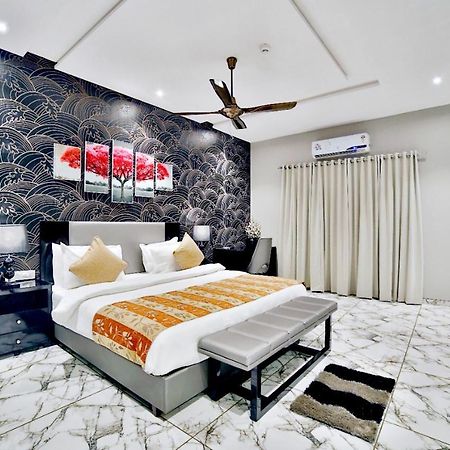 Hotel Kings Heritage Surate Extérieur photo