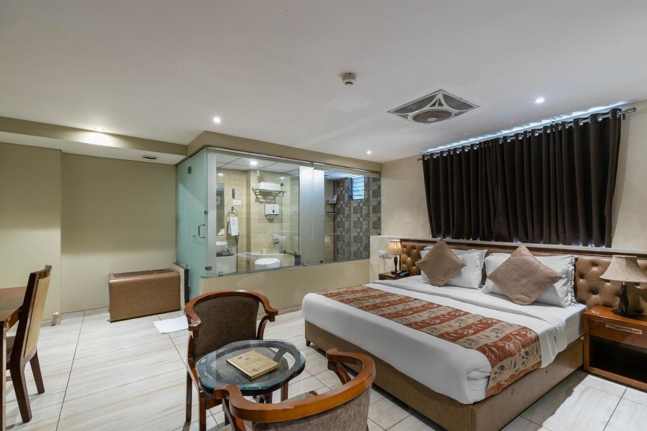 Hotel Kings Heritage Surate Extérieur photo