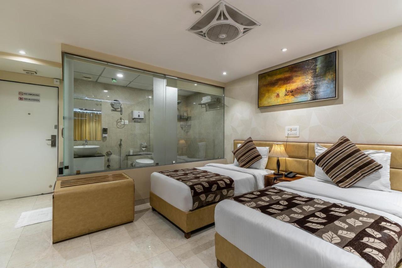 Hotel Kings Heritage Surate Extérieur photo